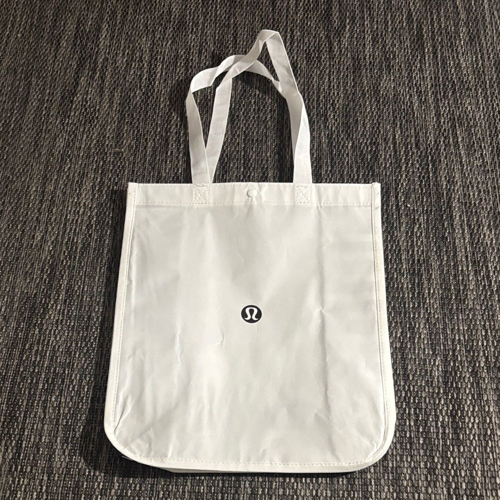 Lululemon reusable tote bag
